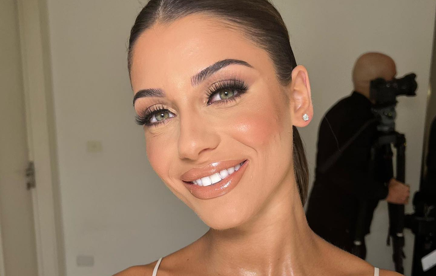 United Beauty Salon Teeth Whitening