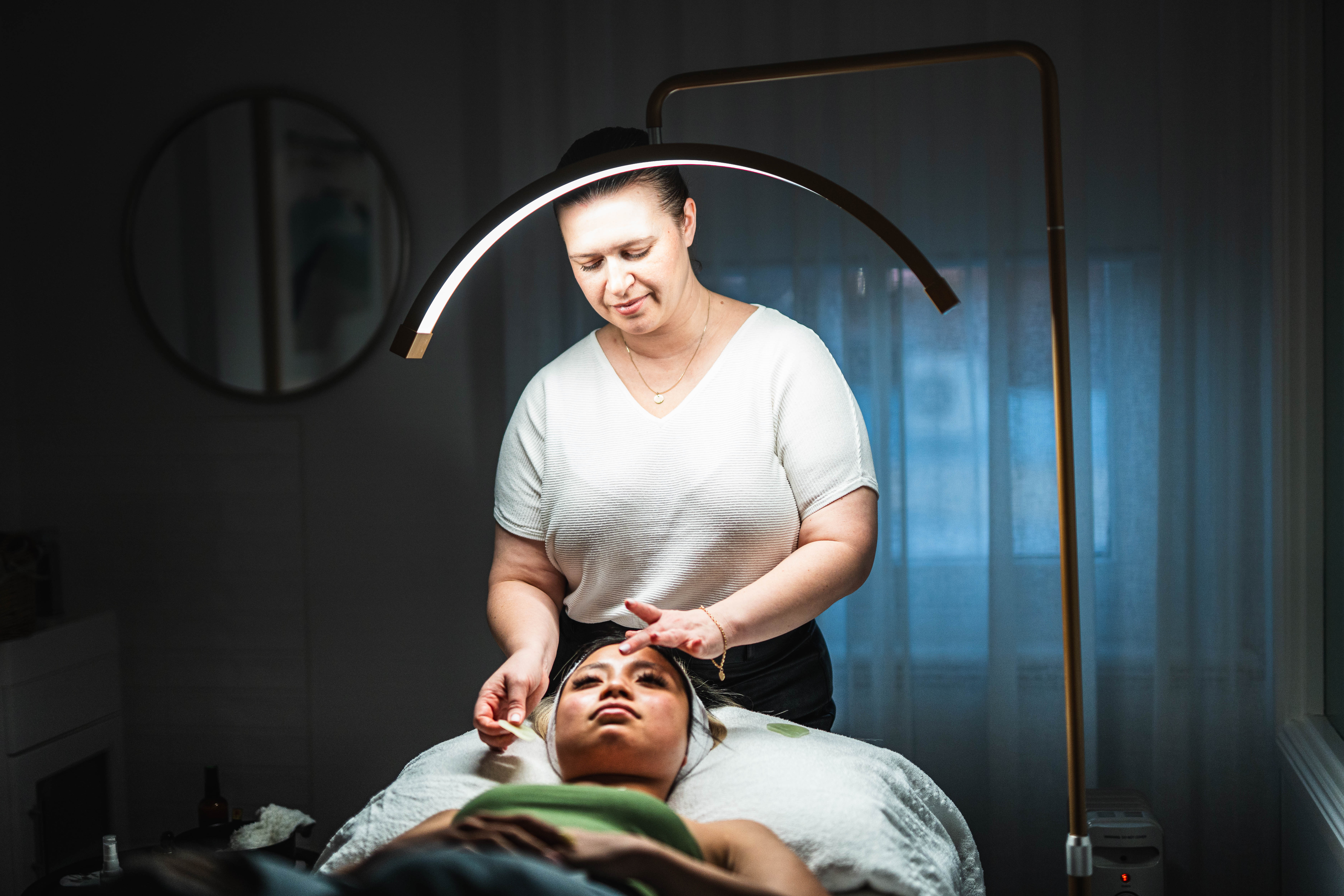 ONA Chinese Medicine - Cosmetic Acupuncture