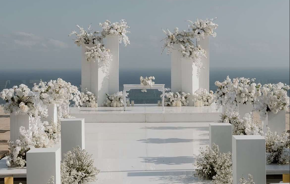 White Moment Weddings