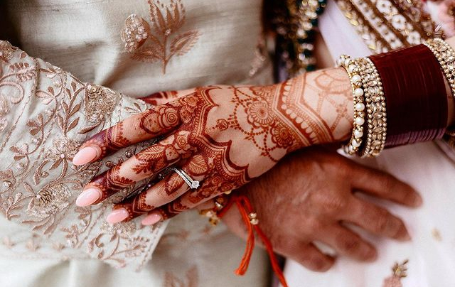 Henna by Alisa Parveen