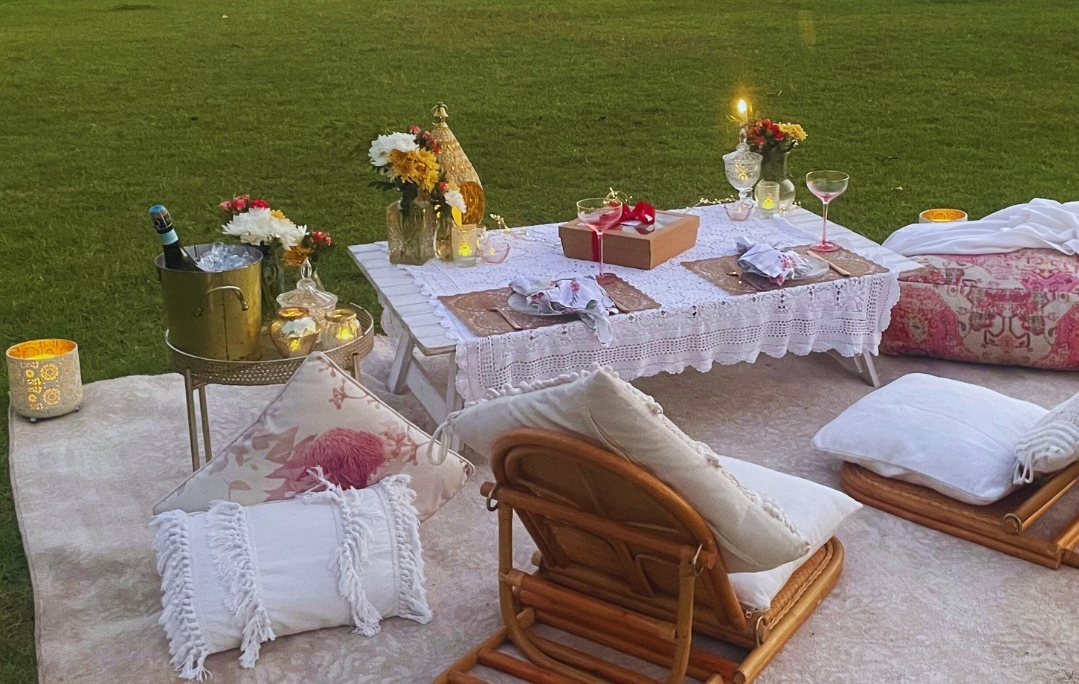 Boho & Prosecco Picnics