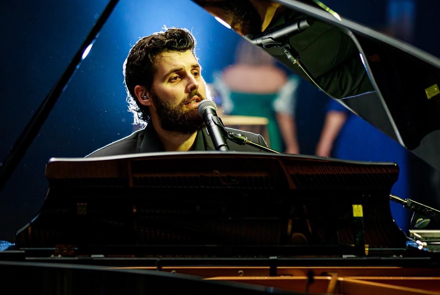 Mitchell Dormer Music - Piano Man