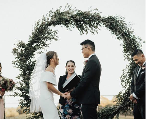 Wedding Celebrant Melbourne - Anna Leighton