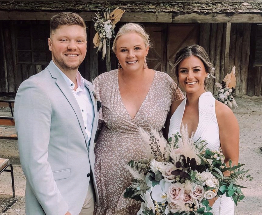 Anna Smale Celebrant