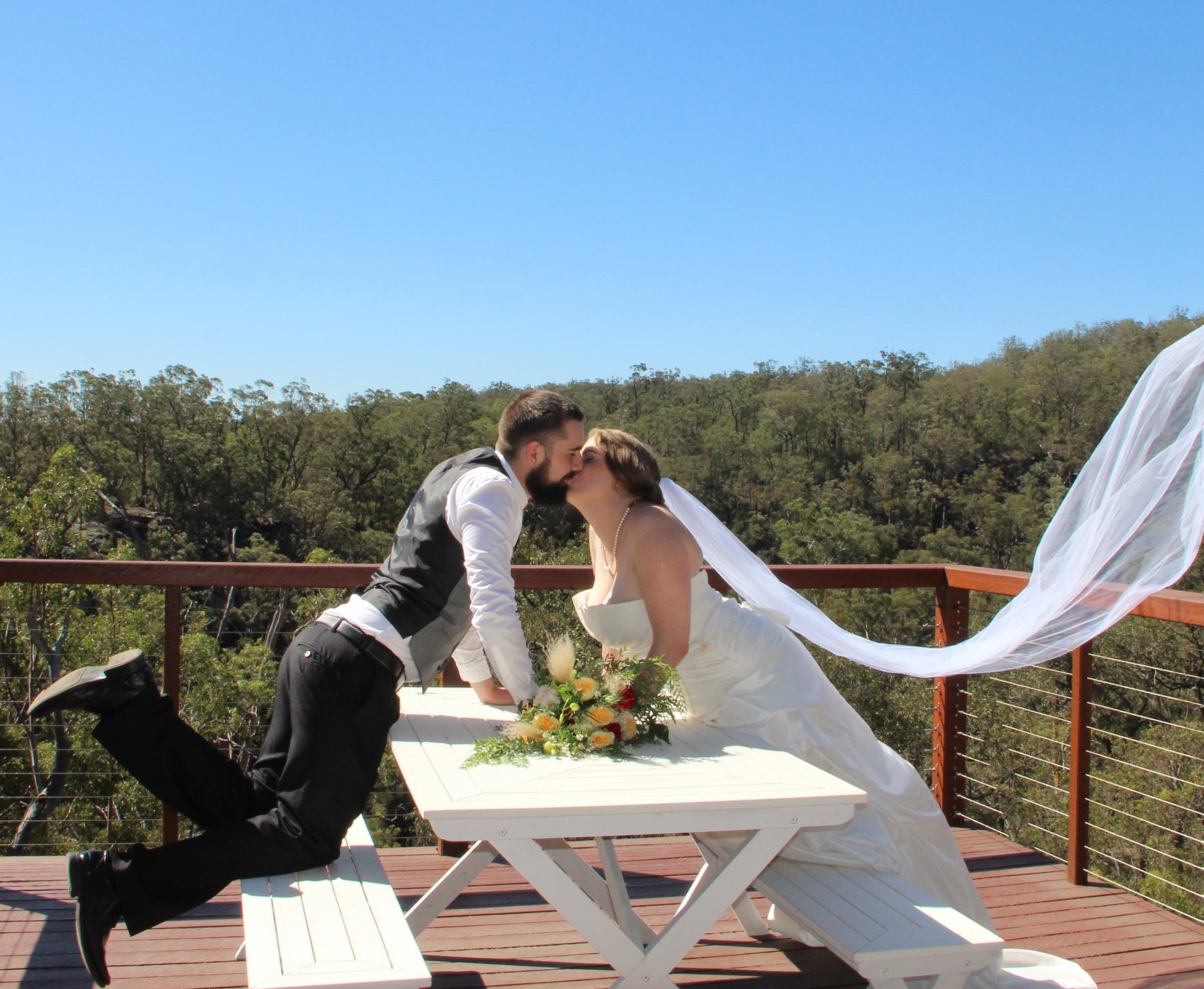 Tweeters Country Getaway