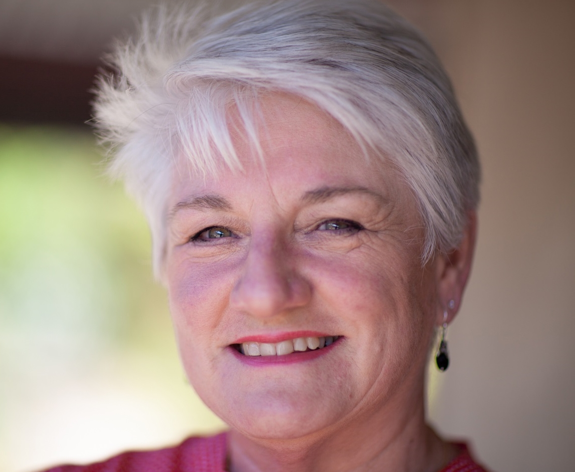 Rainbow Celebrant Yarra Valley - Robynne Mauger