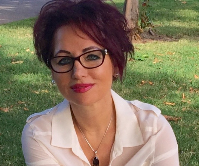 Ceremonial Moments - Elke Howard