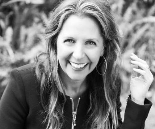 Julianne Bambacas | Civil Celebrant