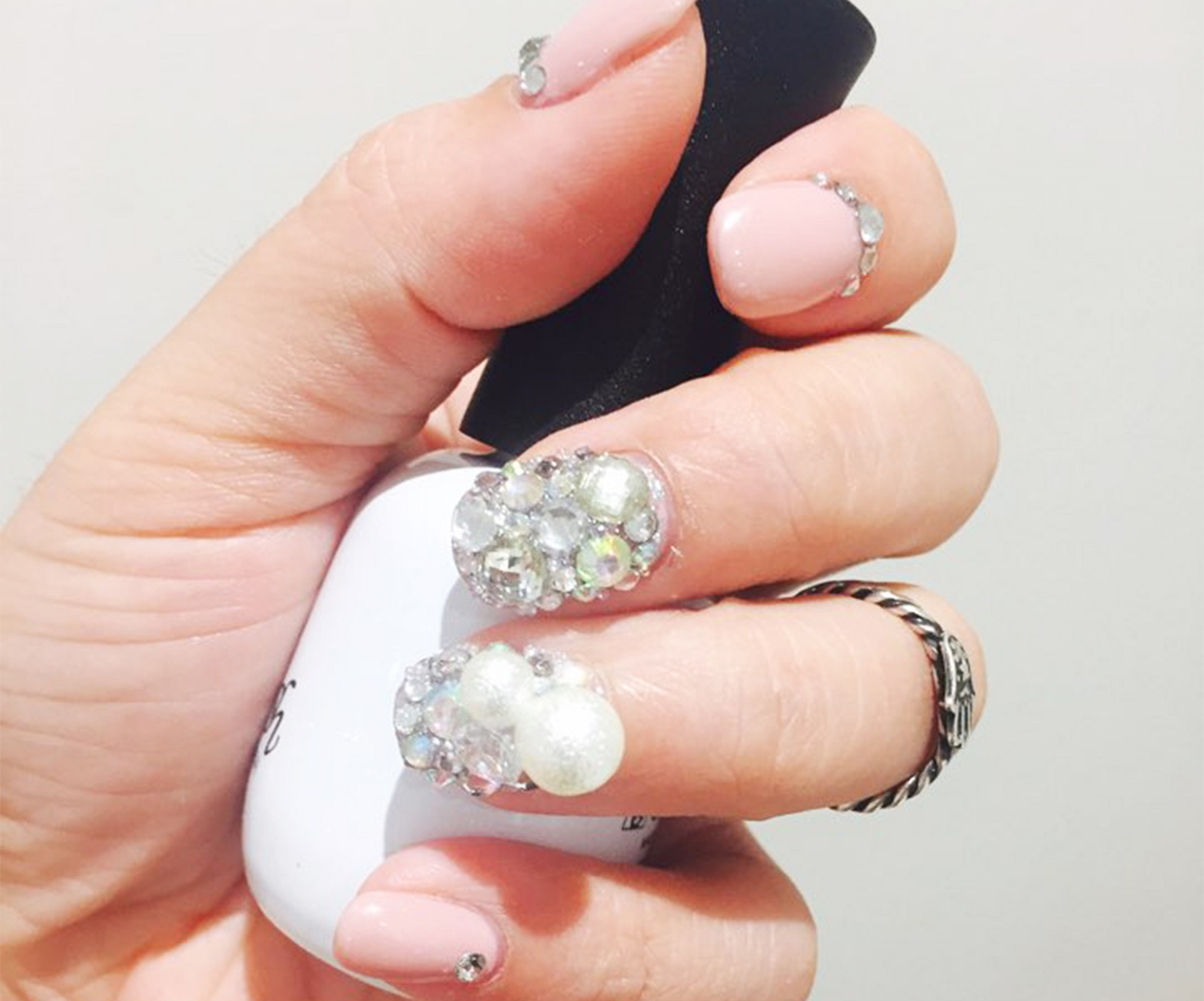 Mani Pedi Beauty Bar