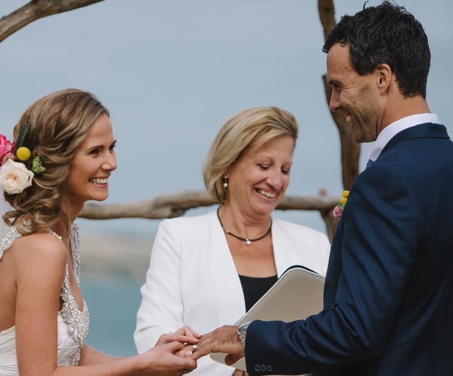 Robyn Rodda Wedding Celebrant
