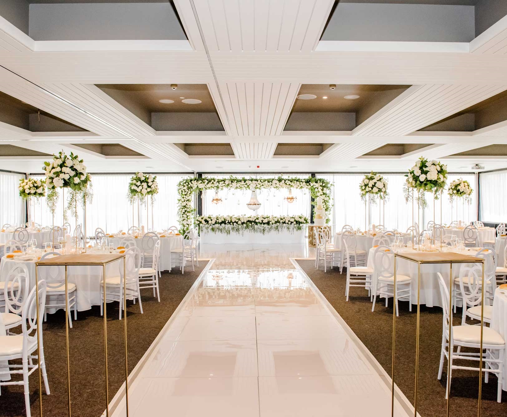 Aqua Luna Waterfront Dining