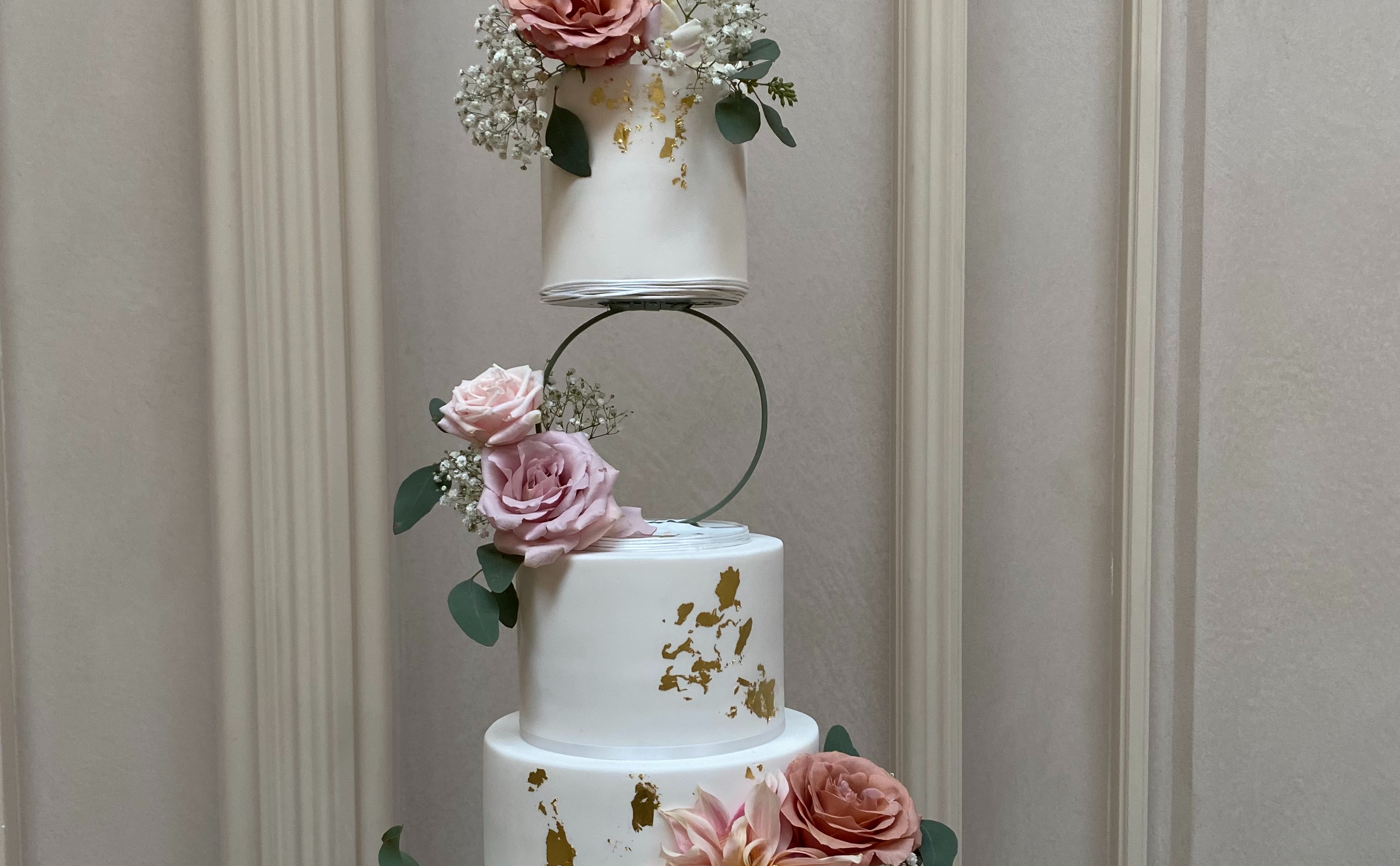 Chaos and Couture Cakes by Nadia