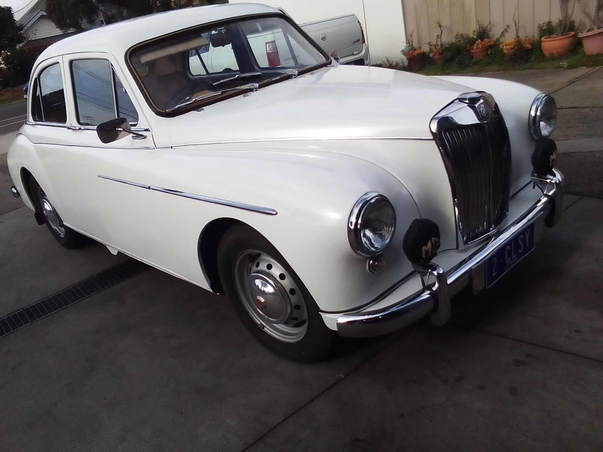 Classy Cars and Limousines