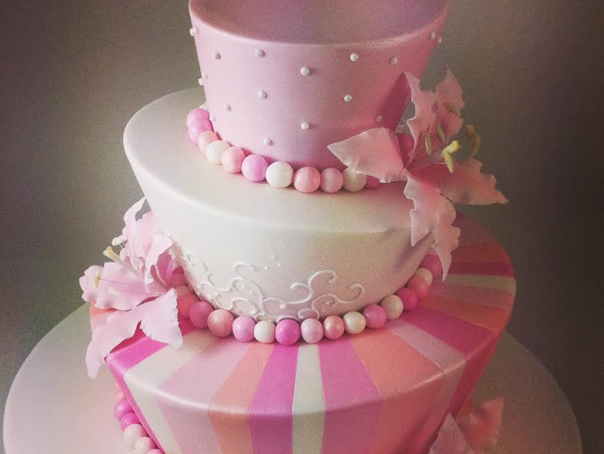 Ritzy Couture Cake