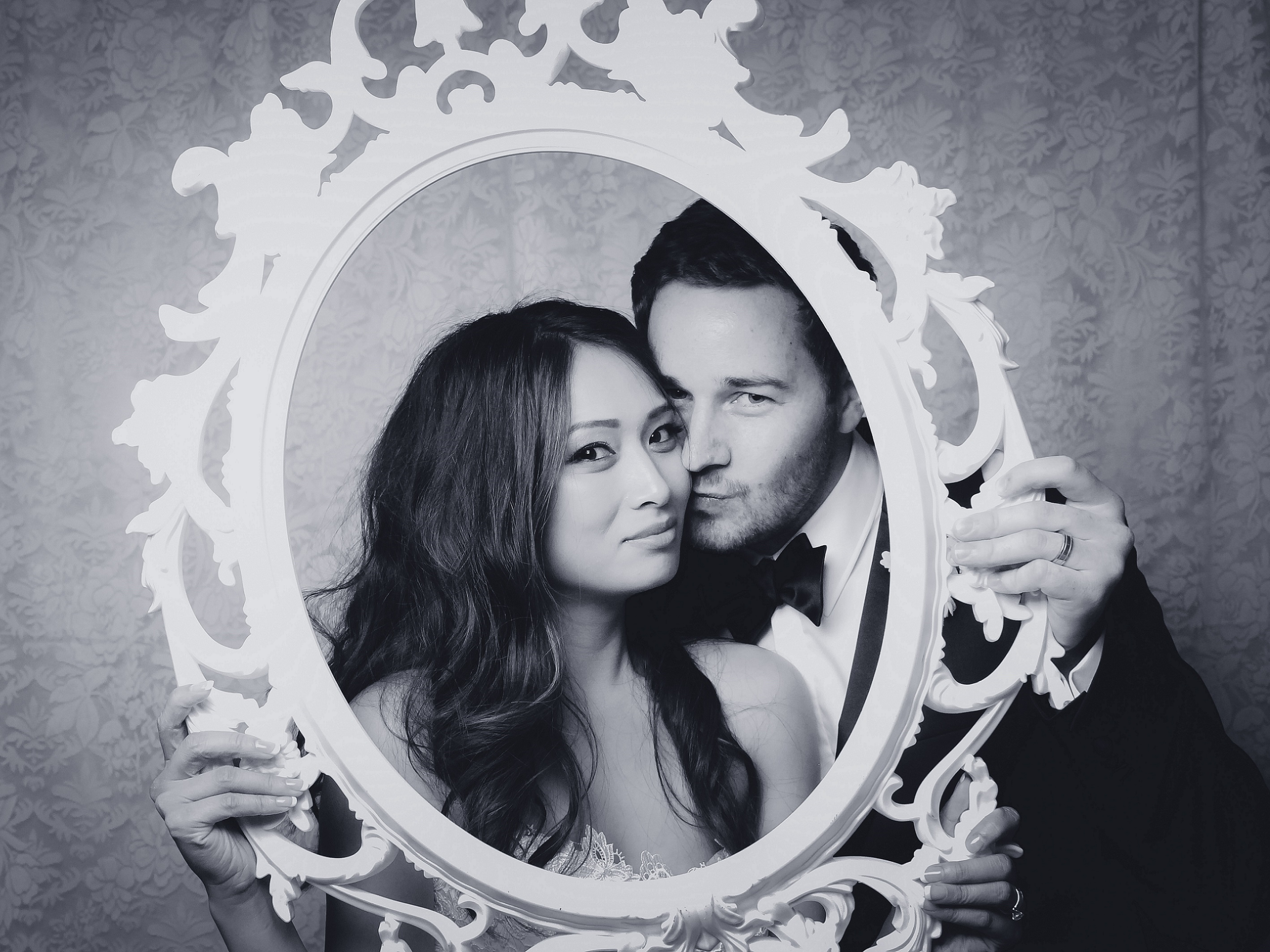 The Photo Booth-Less