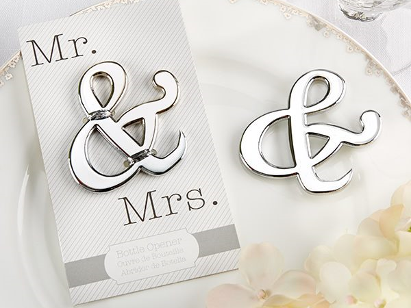 Wedding Favours Bomboniere Cake Toppers