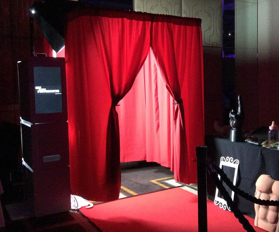 Get Reel Photo Booths