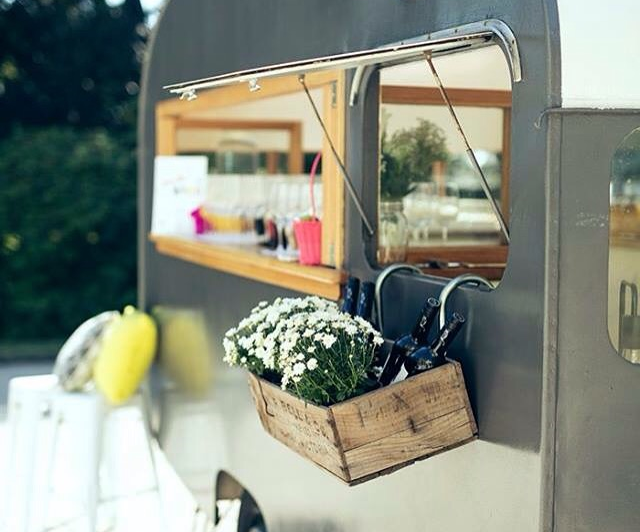 The Melburnian Caravan Bar