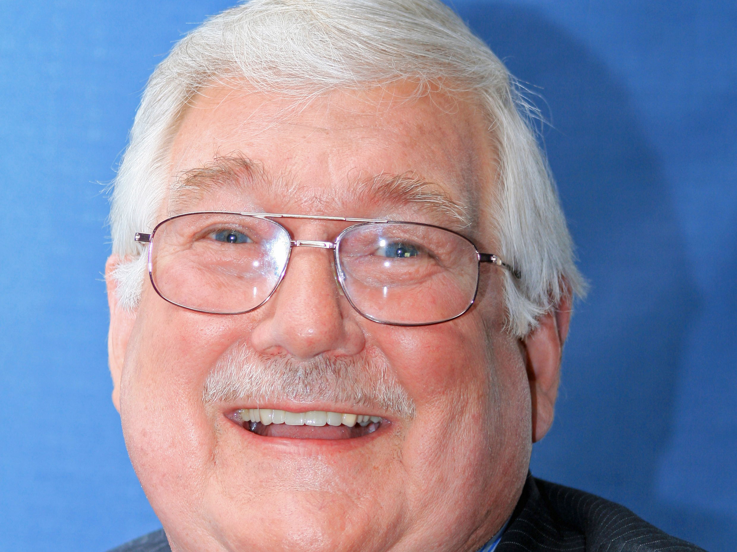 Dr Geoff Haw CMC – Celebrate to Remember