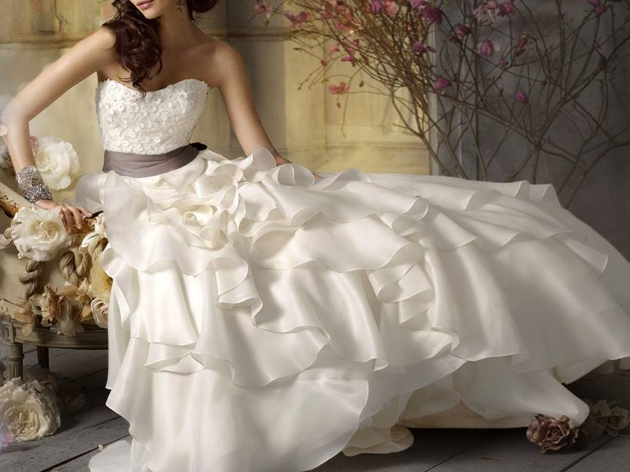 $999 Wedding Dresses