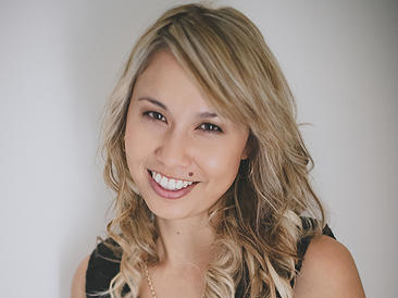 Fiona Robertson - Young Marriage Celebrant