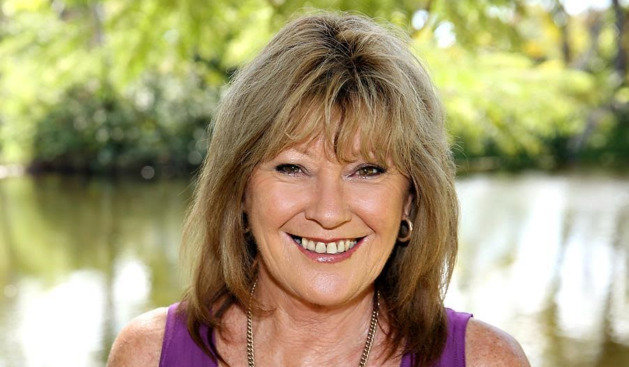 Fraser Coast Celebrant Cheryl Kidd