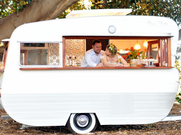 Little Vintage Bar & Van