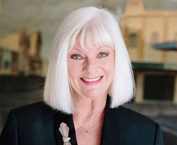 Sandie Bizys Celebrant