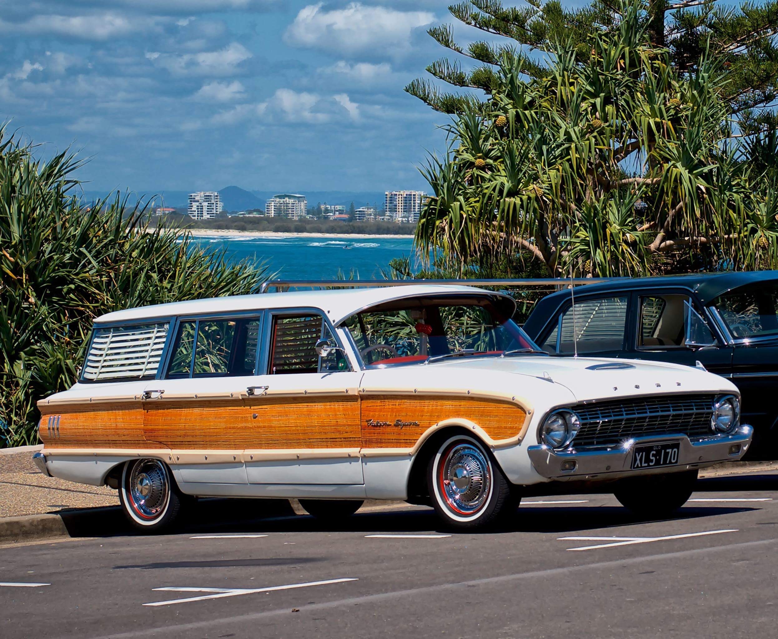 Grand Entrance Classic Car Hire