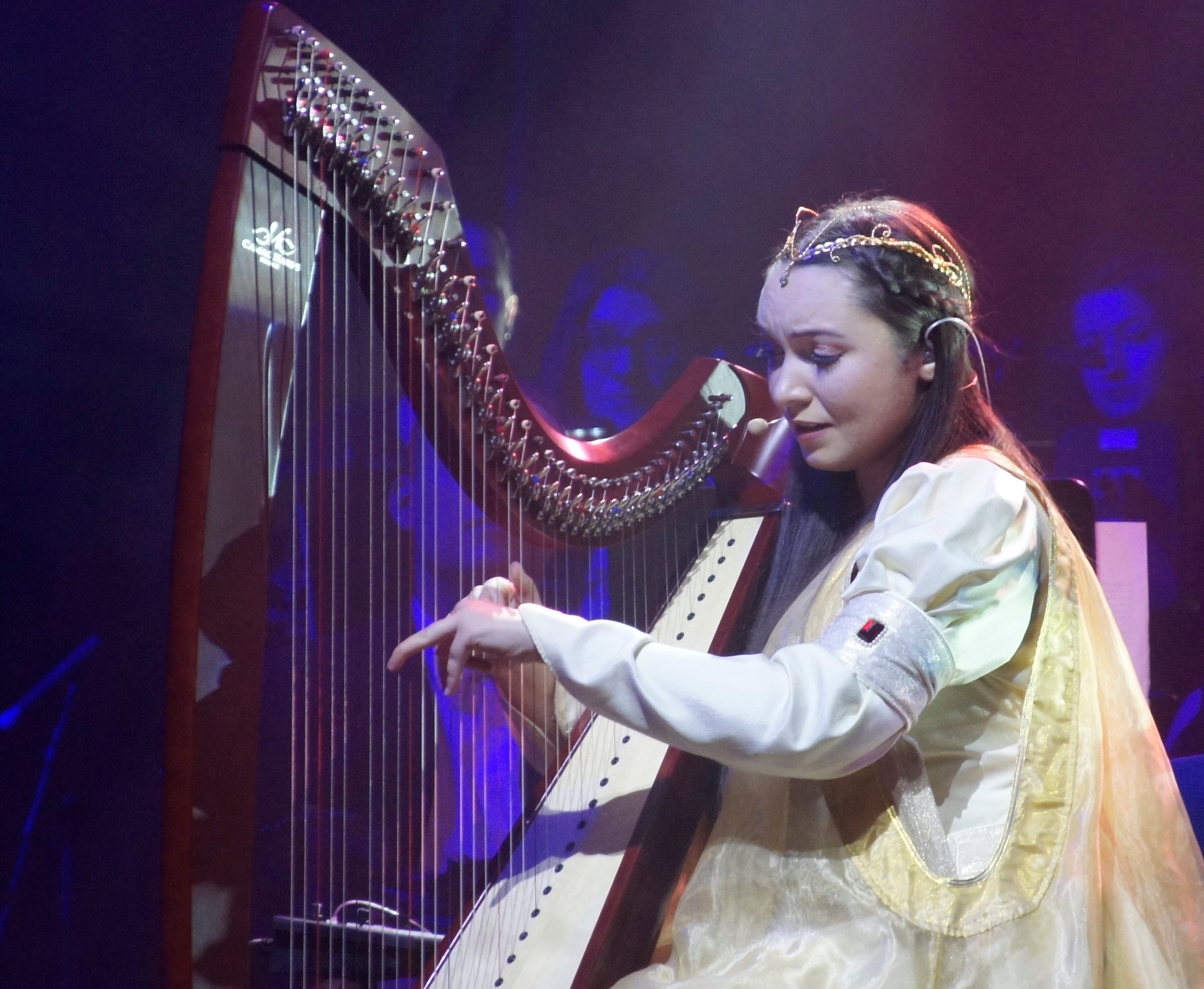Siobhan Owen - Singer Harpist