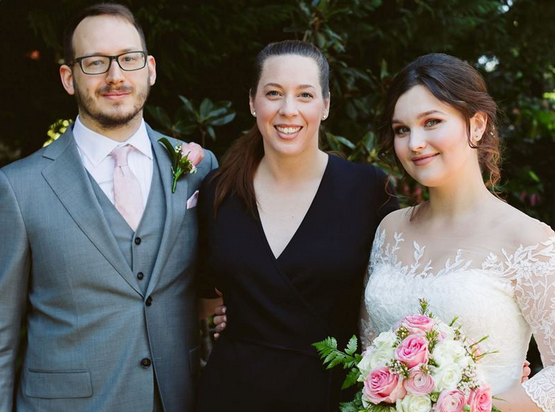 Marriage Celebrant Amanda Alyce