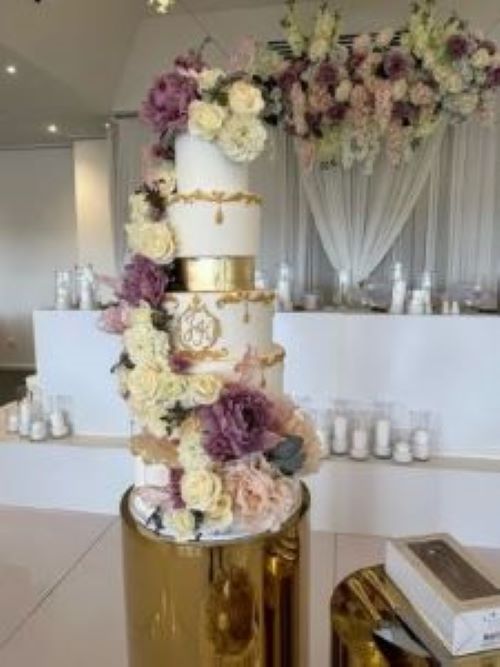 Metro Designer Cakes