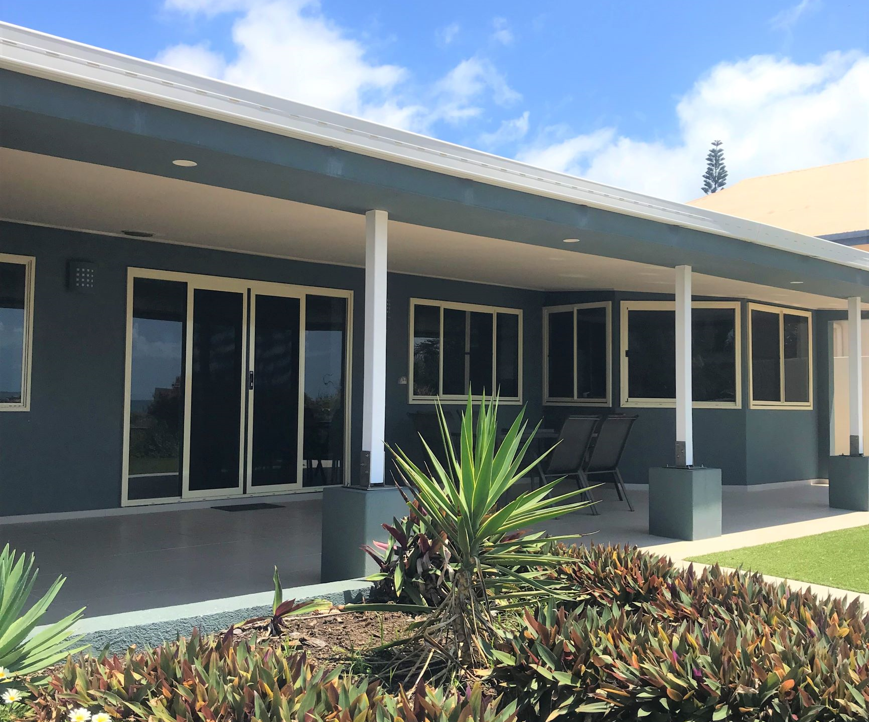 17 Blue Water Parade