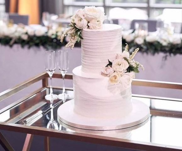 Cake D'liciouz by Stenny