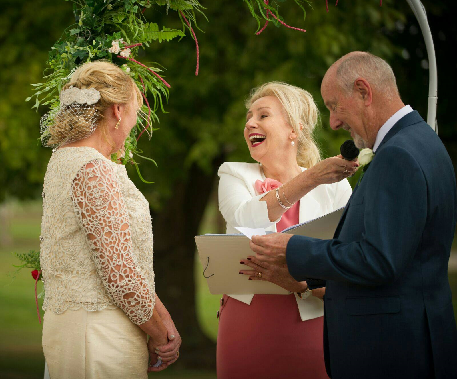 Fiona Reilly - Your Life Celebrant