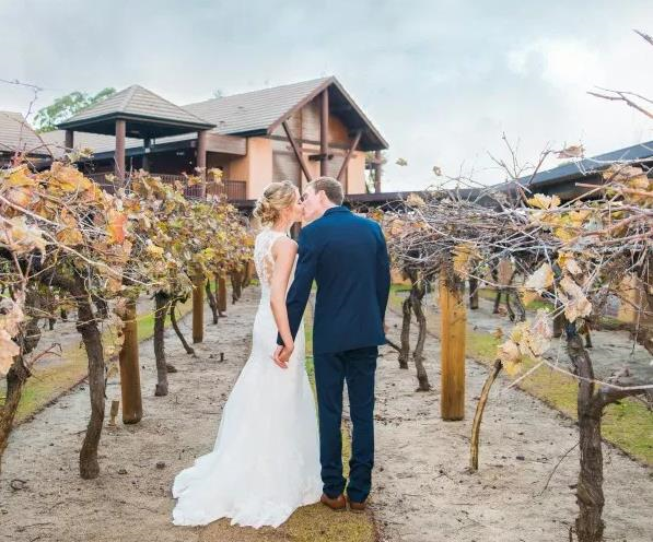 Fox and Luna Photography