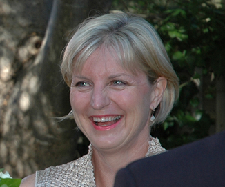 Adelaide Marriage Celebrant – Julie Beaton