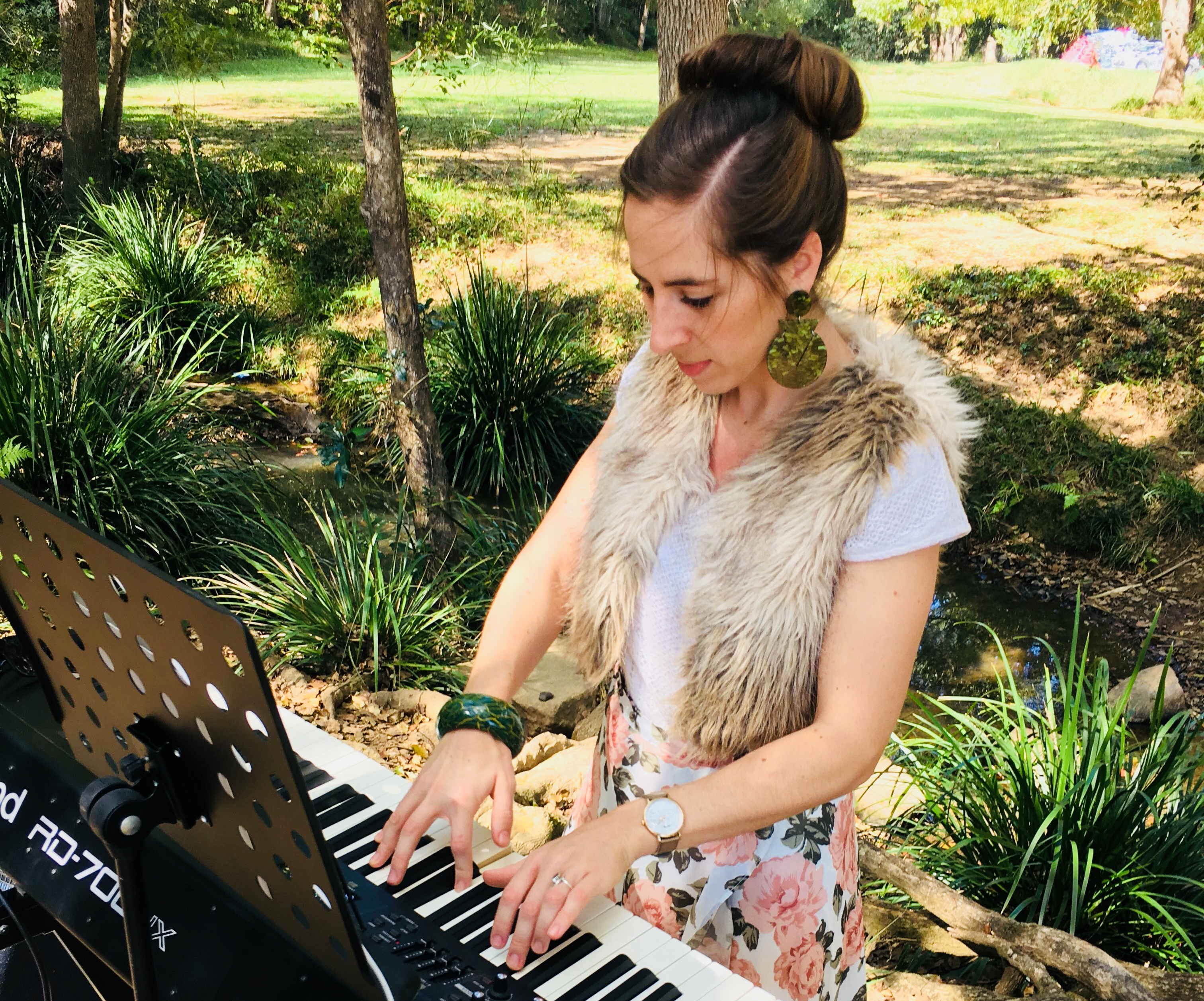 Karina & the Keys - Pianist