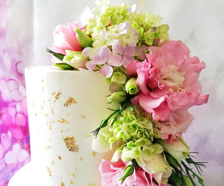 Mona Lai Cake Design