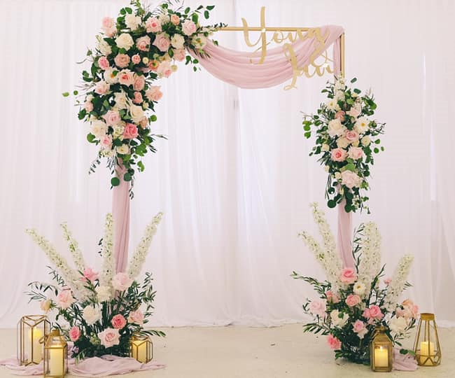 Bee & Snail Flower Studio