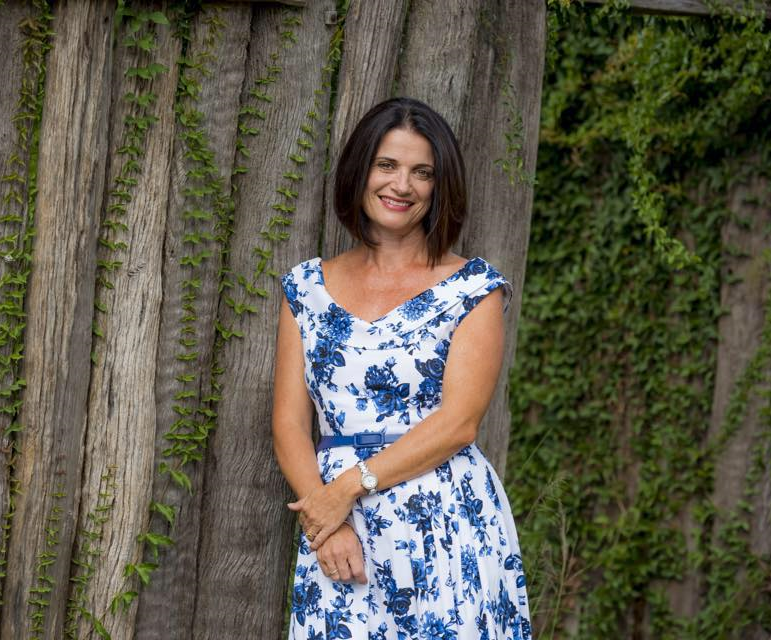 Kelly Salas, Celebrant